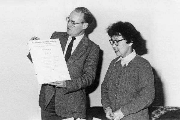 九江爱尔眼科为93岁免疫学泰斗成功施行白内障手术，助力再启科研新程