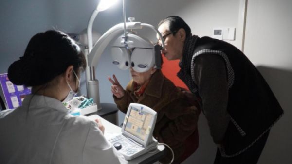 九江爱尔眼科为93岁免疫学泰斗成功施行白内障手术，助力再启科研新程
