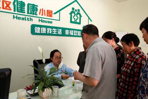 健康小屋触摸自助体检查询一体机