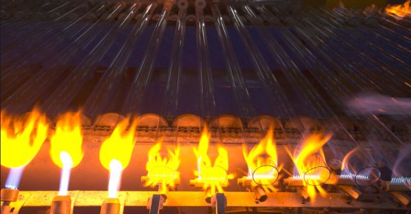 太阳雨集团太阳能光热产品应用于大型商业项目示意图