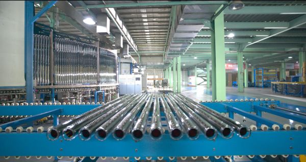 规模化太阳能热水工程在校园中的应用实景