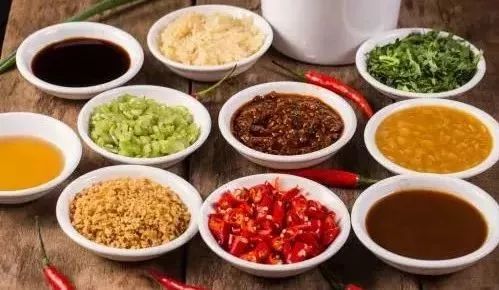 如何為孩子準(zhǔn)備健康美味的火鍋底料