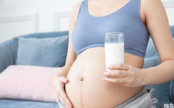 选择孕妇奶粉品牌要结合多种因素