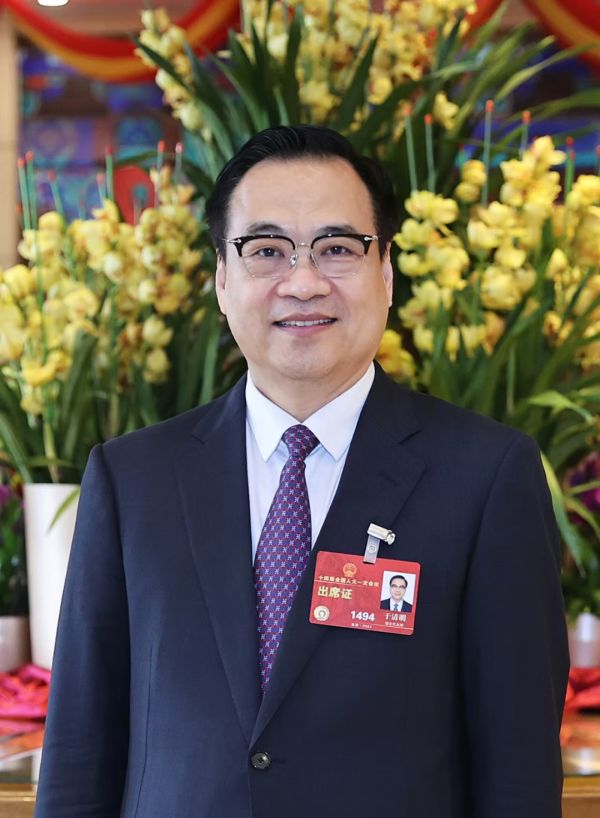 全国人大代表、中国医药集团兼职董事于清明 受访者供图