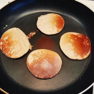 美味健康希腊酸奶香蕉松饼的做法 步骤4