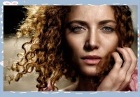 面对挑战，四十岁女性如何优雅应对生理变化和生活压力