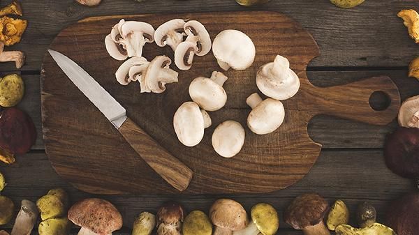 蟹味菇上面有小疙瘩还能吃吗