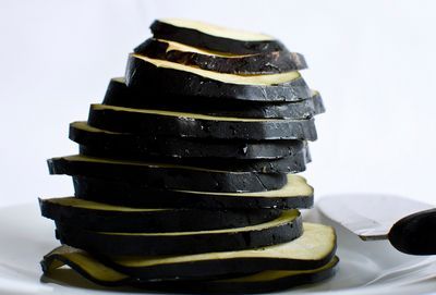 生吃茄子能减肥吗 小心不能减肥还中毒 zaoxingkong.com