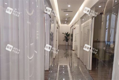 成都华生铂悦整形走廊