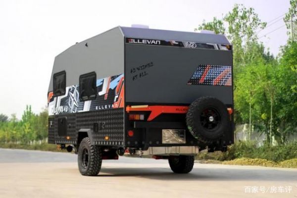 市場(chǎng)認(rèn)可度很高的越野拖掛房車，陸潛者野火“黑武士”-有駕