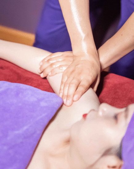 白花油按摩肚脐可以减肥吗?白花油按摩肚脐有什么好处?