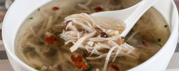 热敷粗盐有什么好处 粗盐热敷的作用 粗盐热敷的方法