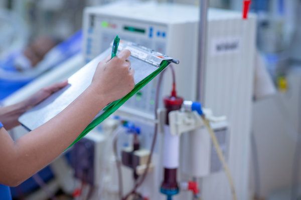 女兒尿毒癥透析有風(fēng)險(xiǎn)嗎