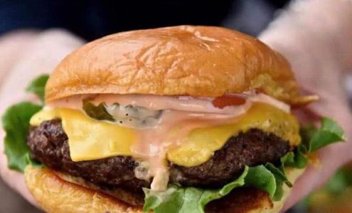 漢堡有葷有素有面包，為什么被叫垃圾食品，三明治卻是健康快餐？
