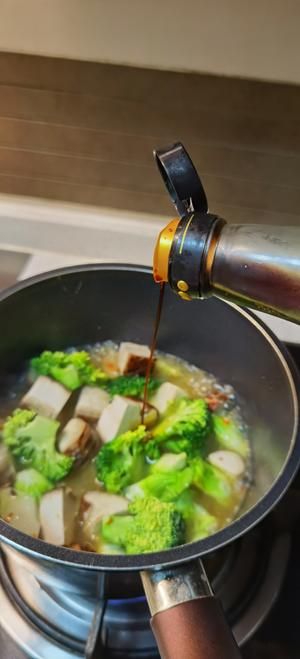 健康又美味的低油水煮米豆腐蔬菜牛腱（健康食谱）的做法 步骤5