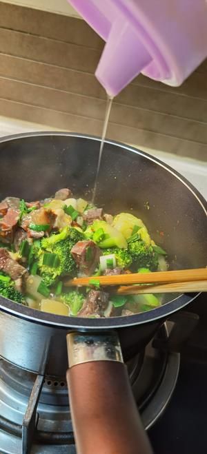 健康又美味的低油水煮米豆腐蔬菜牛腱（健康食谱）的做法 步骤8