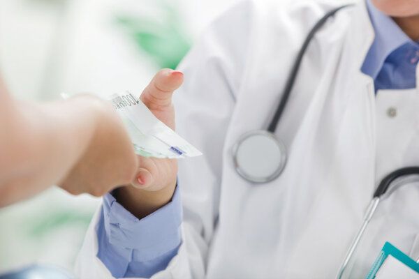 暴飲暴食導(dǎo)致的急性胃腸炎