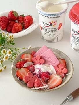 当体重管理成为日常，希腊酸奶正在走向餐桌中心