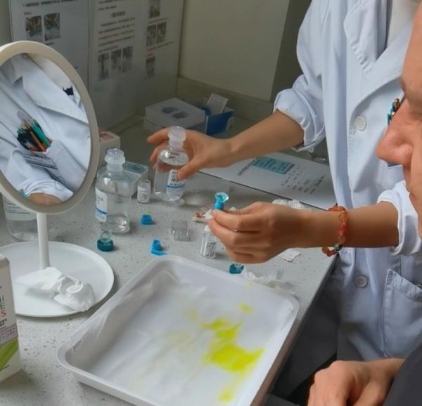 巩膜镜精准适配:有效改善圆锥角膜视觉难题