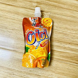 可以吸的果冻，就是喜之郎