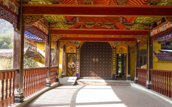“禅修”与旅游