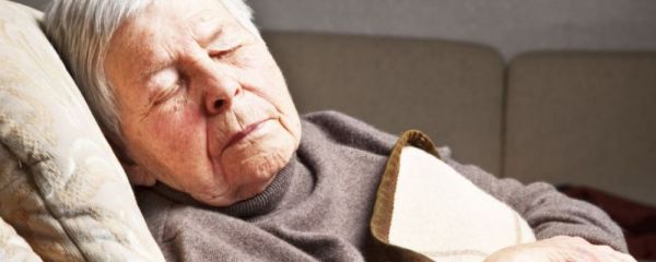 老人要如何消暑 老人要如何预防中暑 老人预防中暑吃什么