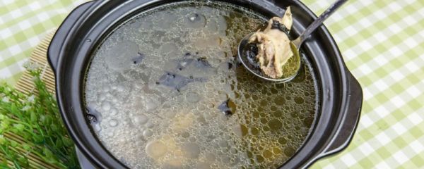 红豆泡水喝 红豆水有什么功效 红豆水好处