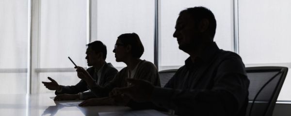 夏天空调开多少度合适 白领预防空调病的方法 白领如何预防空调病