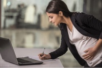 想要健康美丽兼顾，孕期营养很关键！营养师：孕妈该这么吃