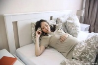 孕妇睡眠指南：平躺？侧卧？孕期安睡的小秘诀