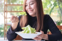 饮食养生新趋势：探索素食主义的健康奥秘