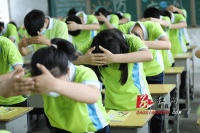 道县：护送陪餐心理疏导 阳光教育惠及莘莘学子