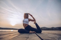 健康养生：生活中的色彩瑜伽：通过颜色调和身心，促进健康