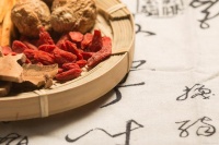 自然养生,远离药物:打造健康生活的黄金法则
