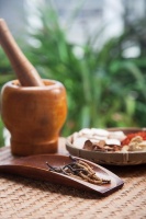 养生小窍门有哪些，如何在日常生活中持续实践？