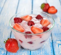 喝酸奶养生：健康生活的美味选择