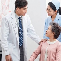 延续护理中的家庭护理模式：提升老年人生活质量的创新实践与成效