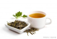 生活小妙招：喝剩的茶叶渣在生活中如何巧妙运用