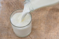 中老年人奶粉选择指南：营养全面、好吸收，让晚年生活更健康