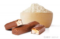 [创新与差异化]安琪解锁酵母蛋白力量：蛋白棒（功能营养食品）的新篇章！蛋白棒：健康与美味的完美结合 在快节奏的生活中，健...