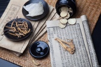 身体的守护神：排毒养生饮食计划，重铸健康生活的奇迹