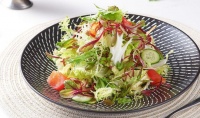 轻松愉快地品味生活：这样做蔬菜沙拉健康营养、不油不腻