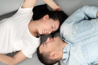 夫妻生活与健康的关系被发现，频率适当，或能收获4大好处