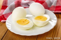 每天吃个鸡蛋，对肺脏有什么影响？呵护肺脏，生活中该怎么做