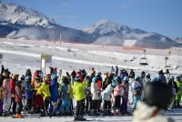 冬季滑雪 当心“雪盲症”