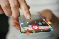 社交媒体与心理健康——平衡虚拟与现实的生活之道