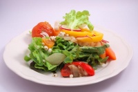 蔬菜沙拉新做法，让你爱上健康生活，花钱不多却特别好吃