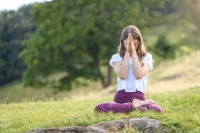 健康生活：学会适度放松，保持心理的平静！