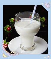 轻松自制美味酸奶：酸奶机打造健康生活