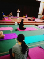 健康工作 快乐生活——教职工“午间课堂”活动侧记